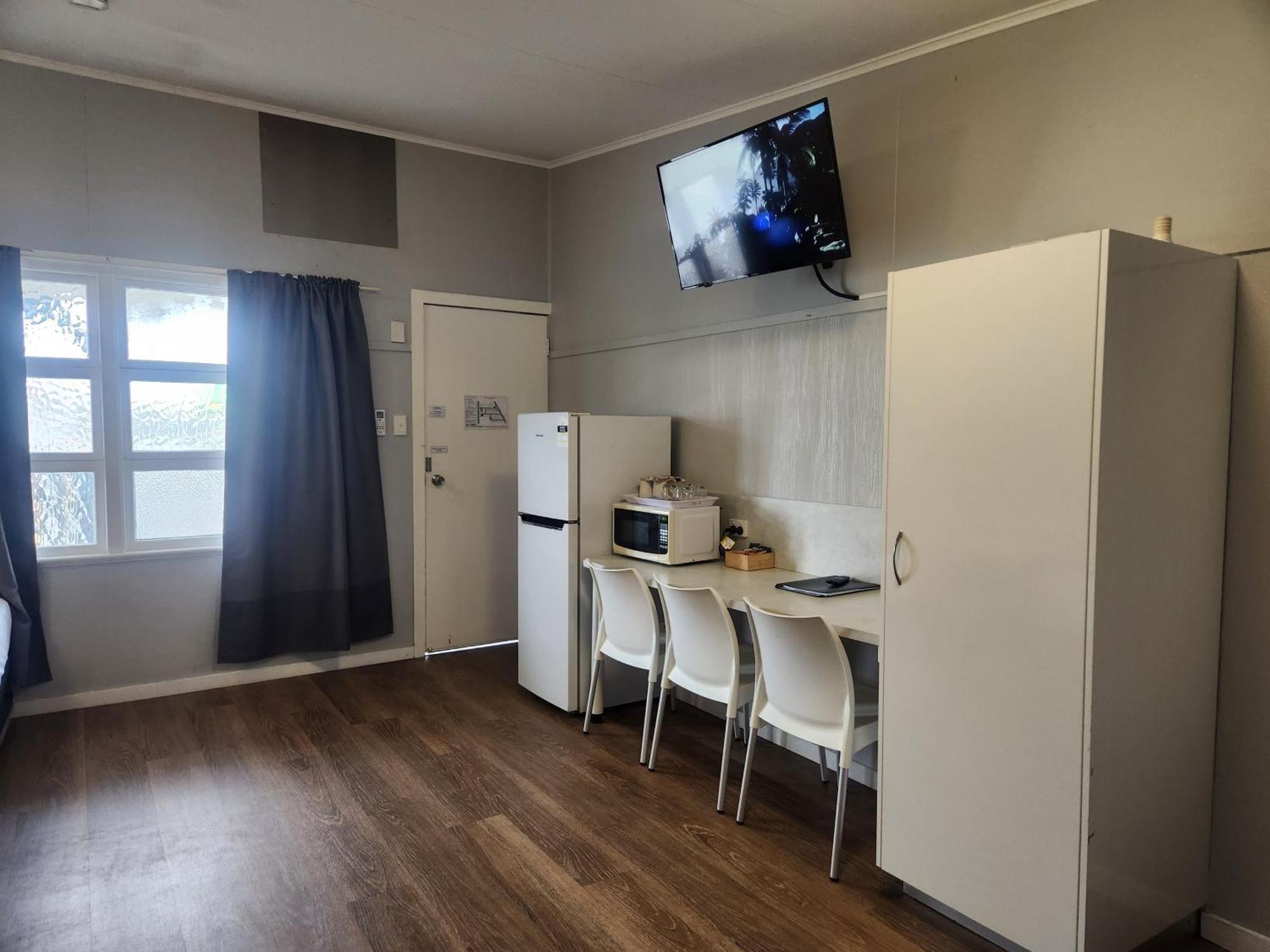 Ned Kelly'S Motel Maryborough Exterior photo