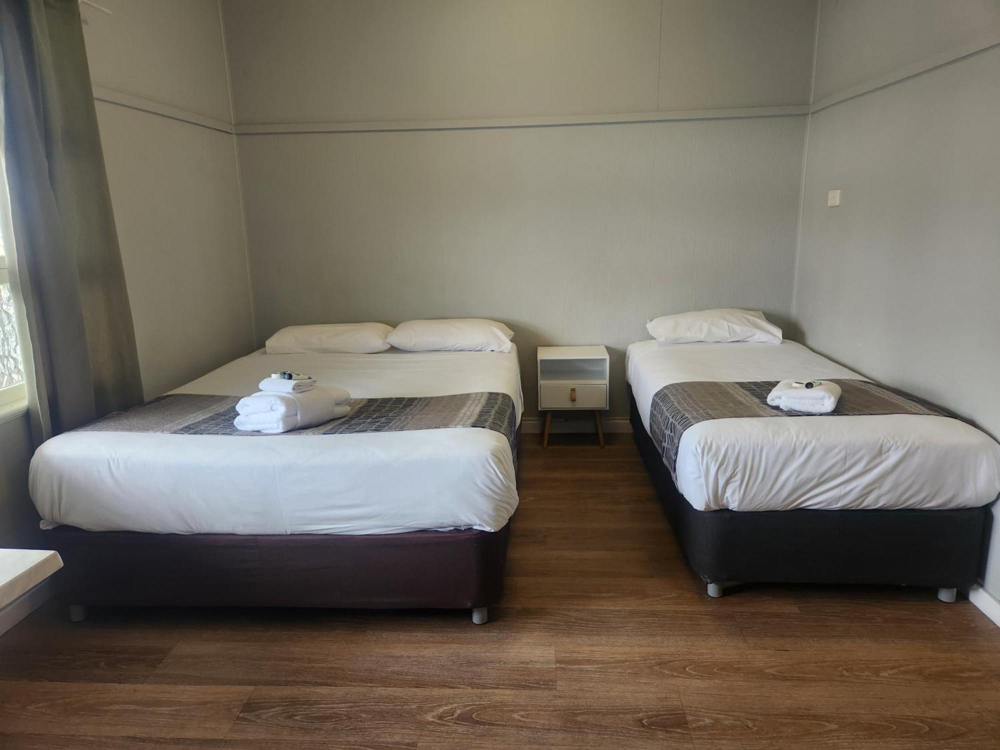 Ned Kelly'S Motel Maryborough Exterior photo
